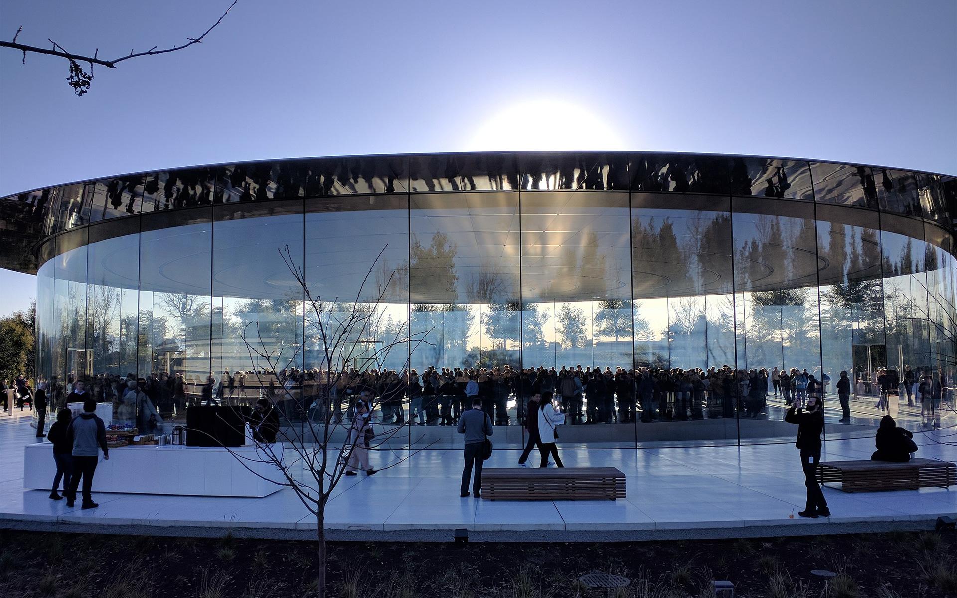 Bam exte rieur du steve jobs theater a apple park